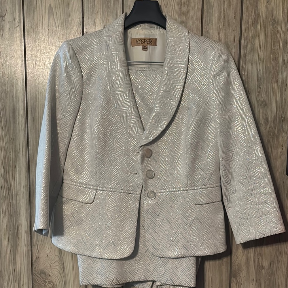 Kasper Women's Silver Blazer